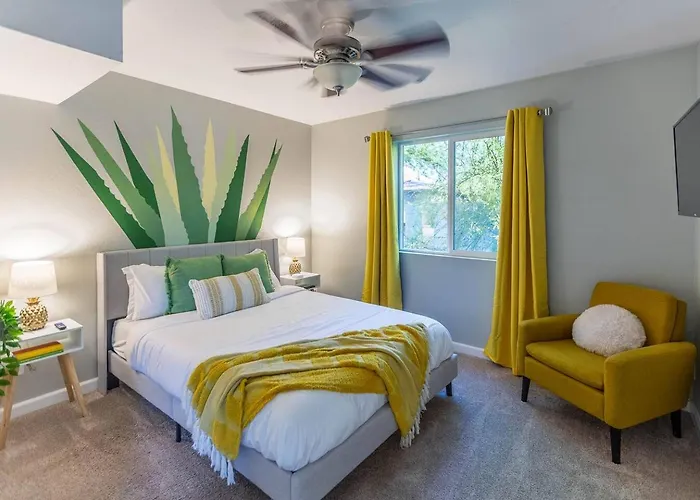 Holiday home Desert Oasis With Pool Mini Golf King Bed Rv Parking Scottsdale