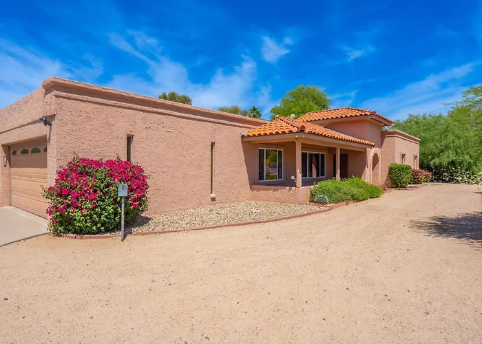 Desert Oasis With Pool Mini Golf King Bed Rv Parking Holiday home *